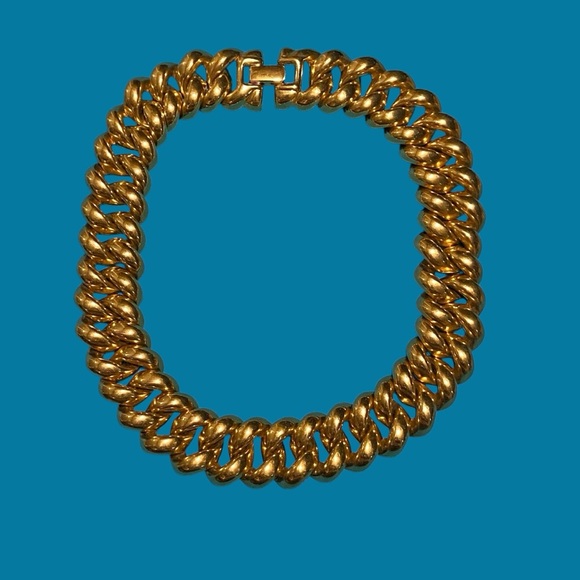 Vintage Monet Chunky Chain Choker - Picture 2 of 9